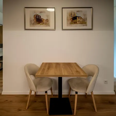 Rentplanet - Atal Square * Wroclaw