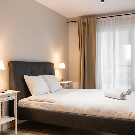 Rentplanet - Atal Square דירה *