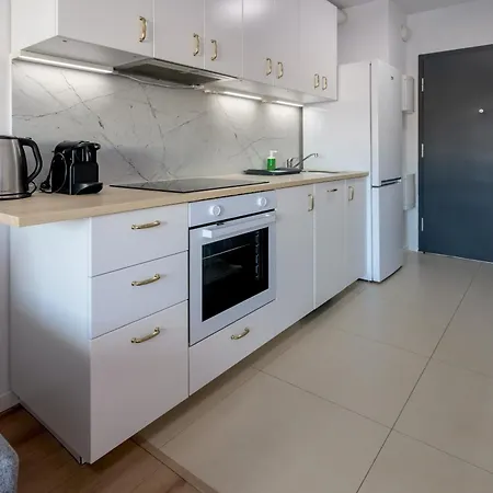 Rentplanet - Atal Square Appartement *