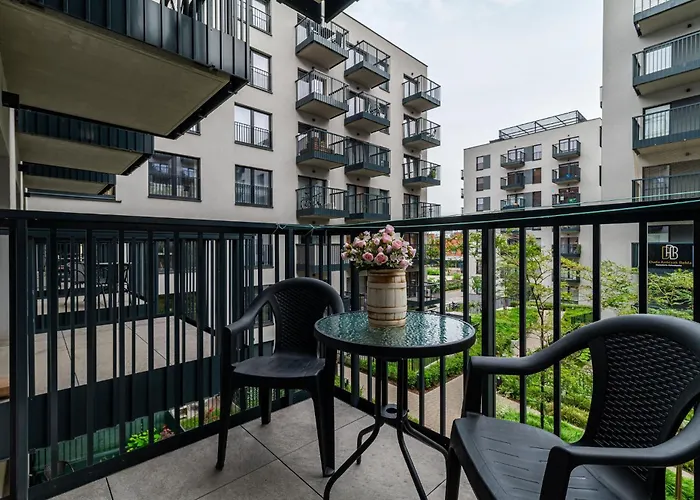 Rentplanet - Atal Square