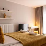 Apartmán Rentplanet - Atal Square