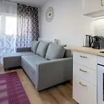 Rentplanet - Atal Square Apartmán
