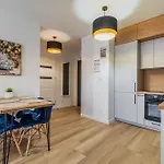 Rentplanet - Atal Square Apartmán *