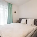 Apartmán Rentplanet - Atal Square *