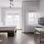 Rentplanet - Atal Square * Vratislav