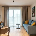 Rentplanet - Atal Square Apartmán *