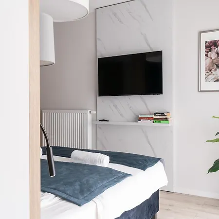 Rentplanet - Atal Square Apartamento *