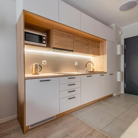 Rentplanet - Atal Square Apartamento *