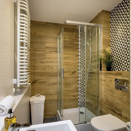 Appartamento Rentplanet - Atal Square